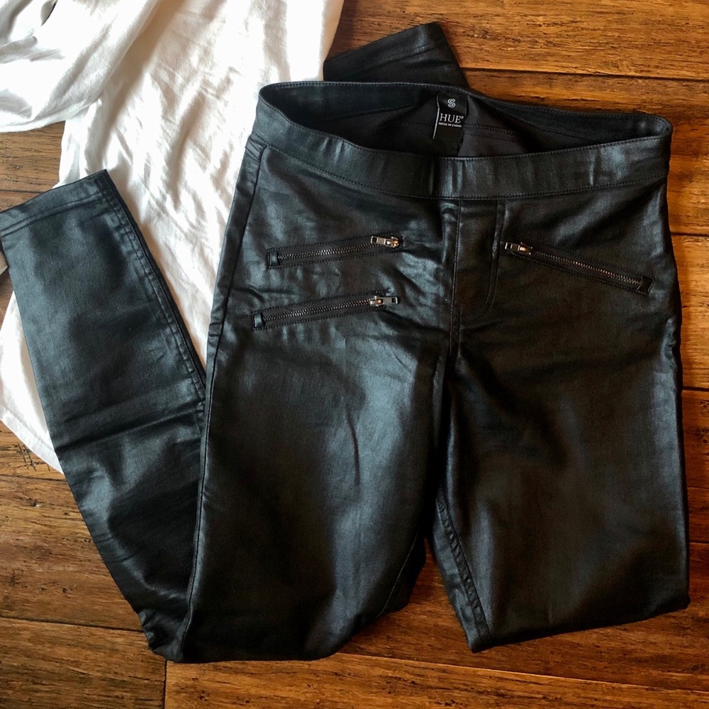 Black Leather-like leggings